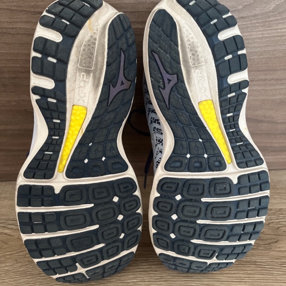 Mizuno Wave Sky 4 Waveknit - Picture 3 of 3